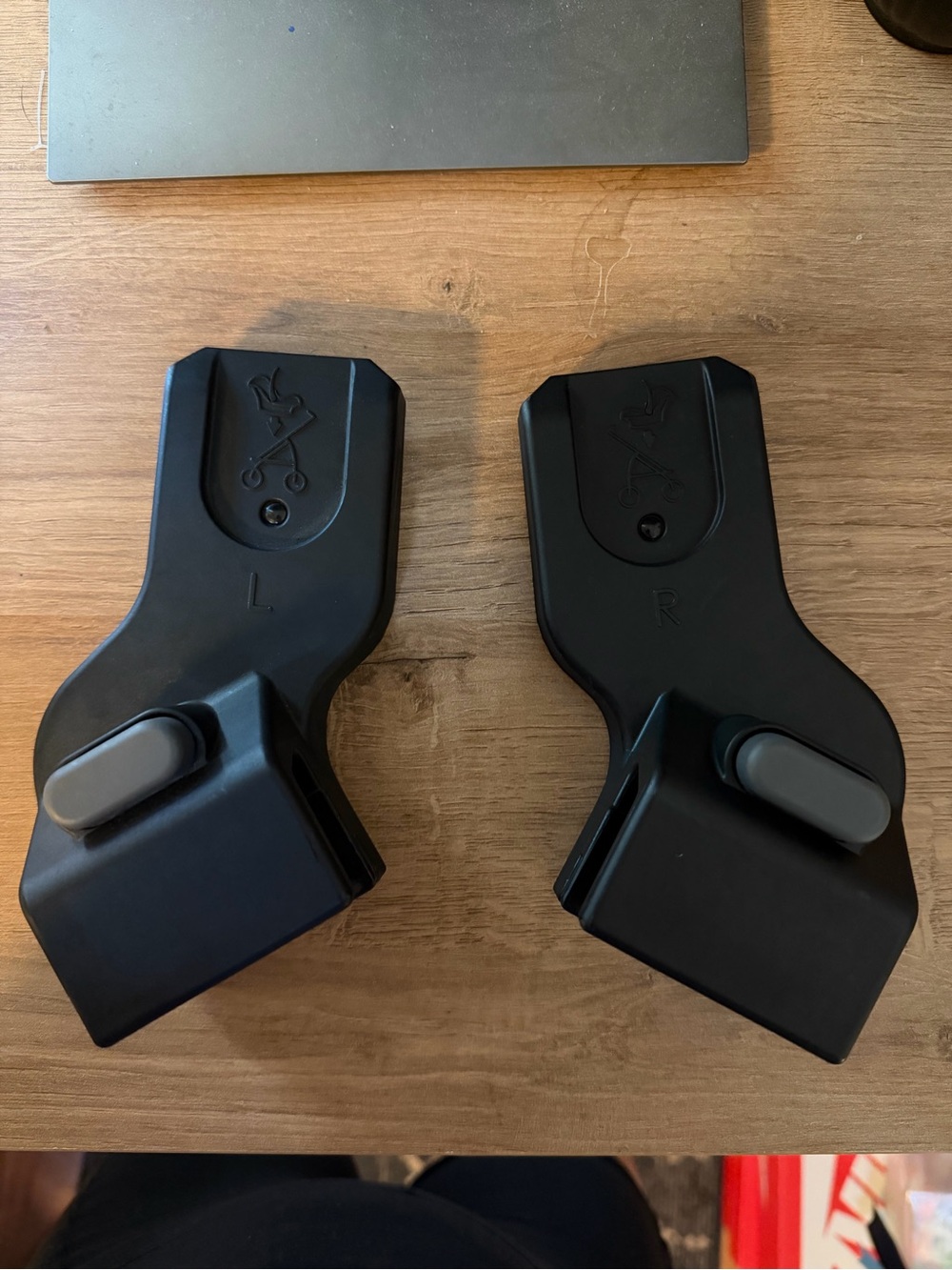 Left & Right Black Car Seat Adapter Pair